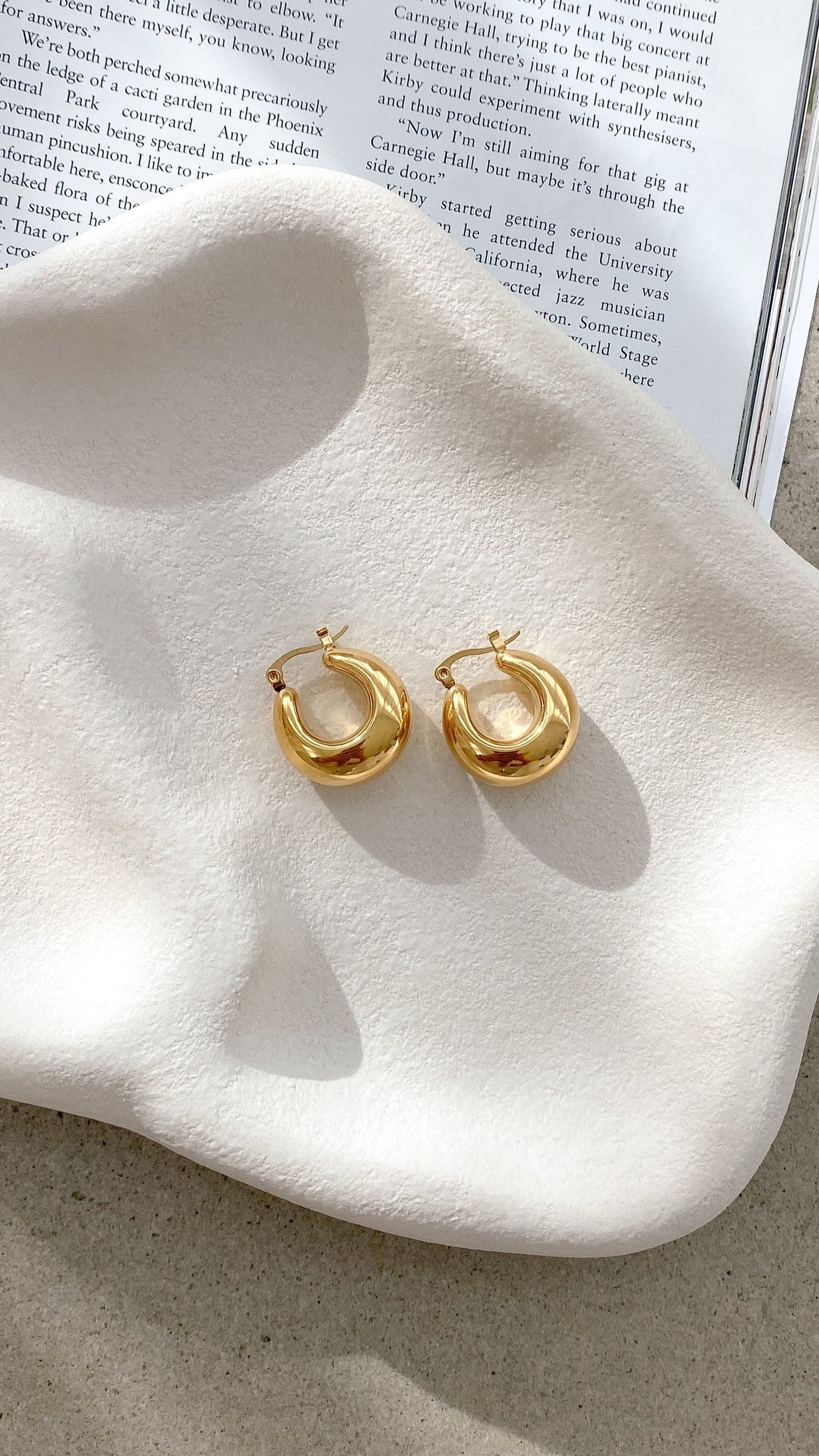 Forte Hoop Earrings - Gold