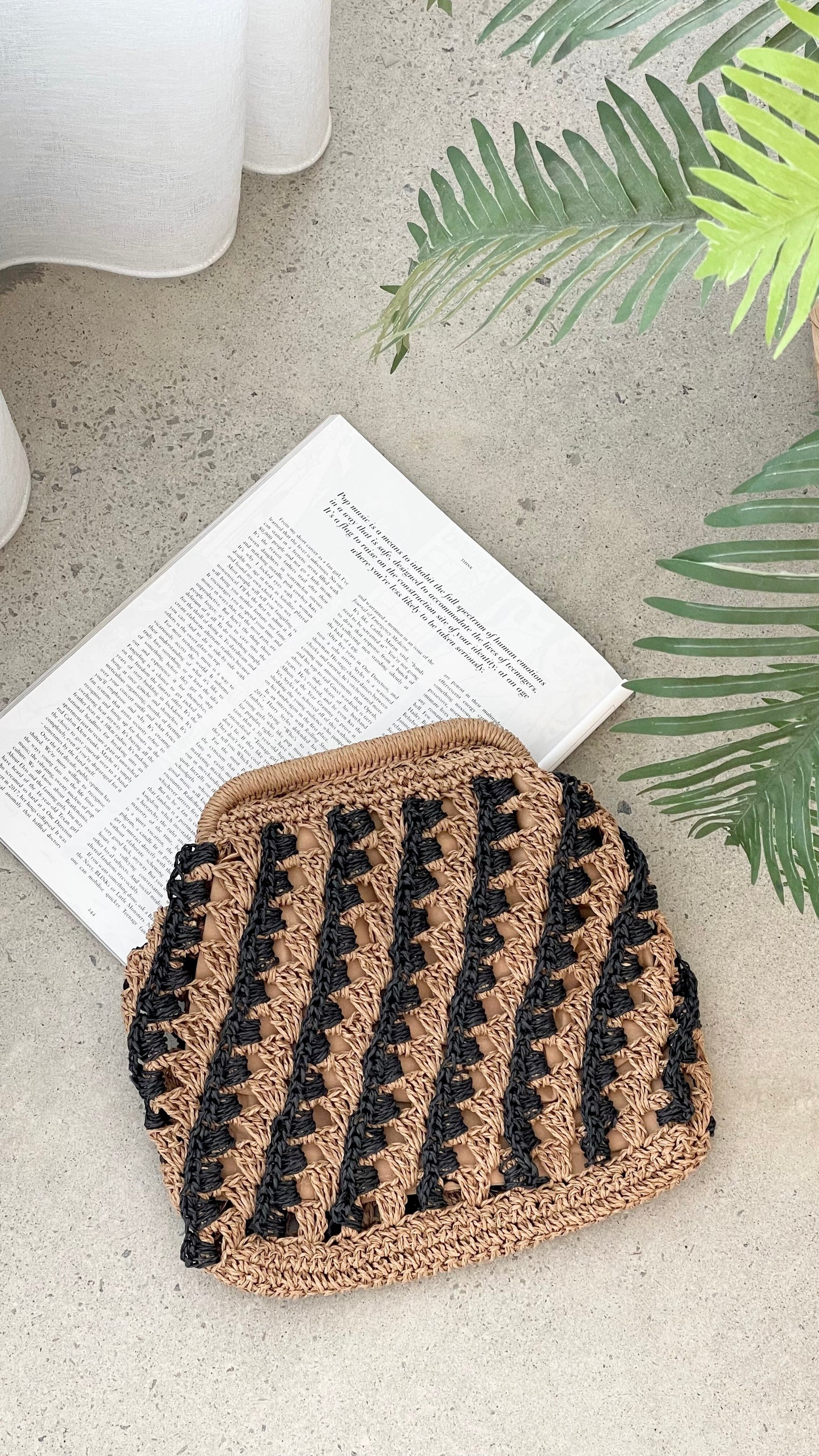 Eadie Crochet Weave Framed Clutch - Black / Natural