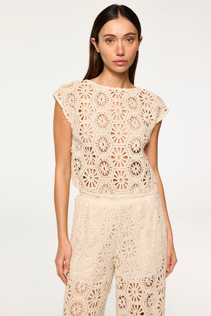 NISSA TOP